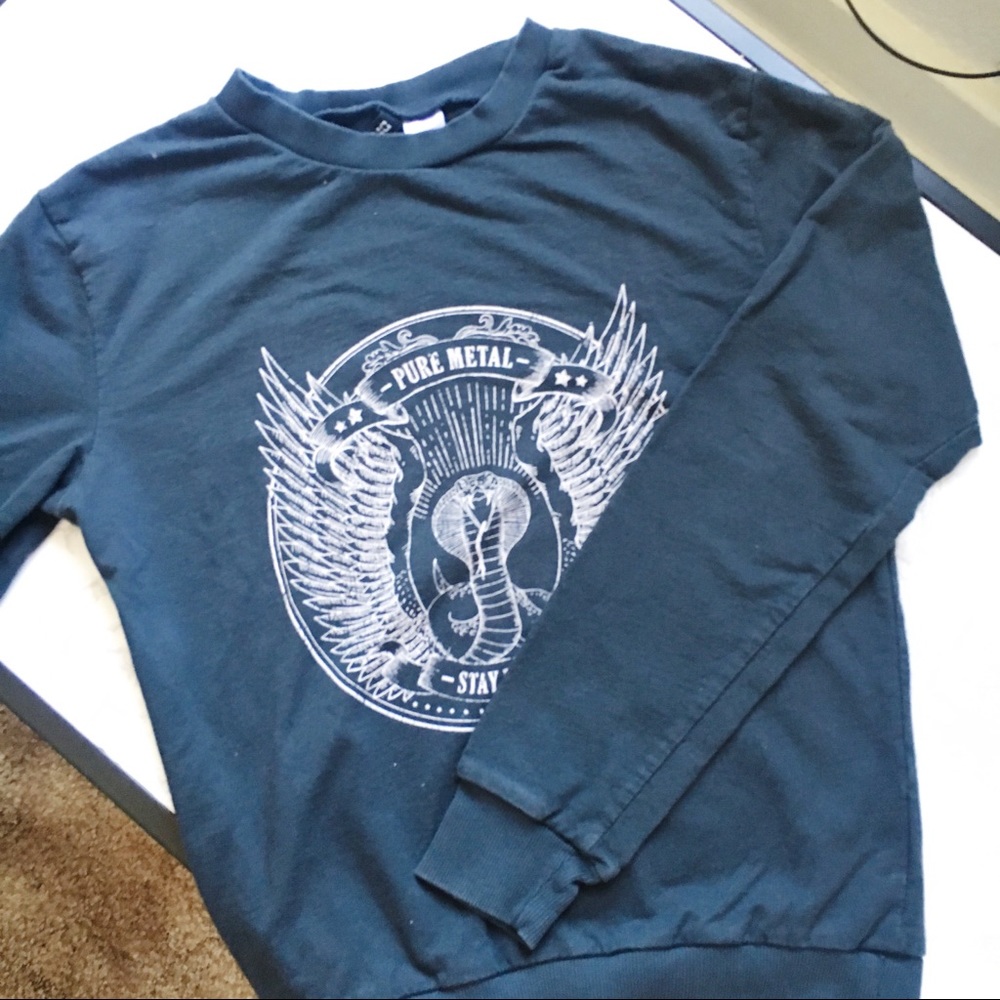 ❗3/$20 H&M Long Sleeves Metal Band Sweatshirt